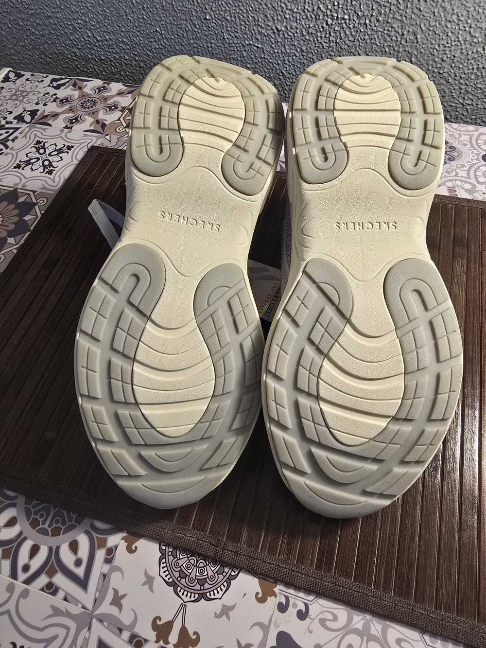 Skechers Silver Crystal-Embellished Women's Sneakers - Picture 4 of 4